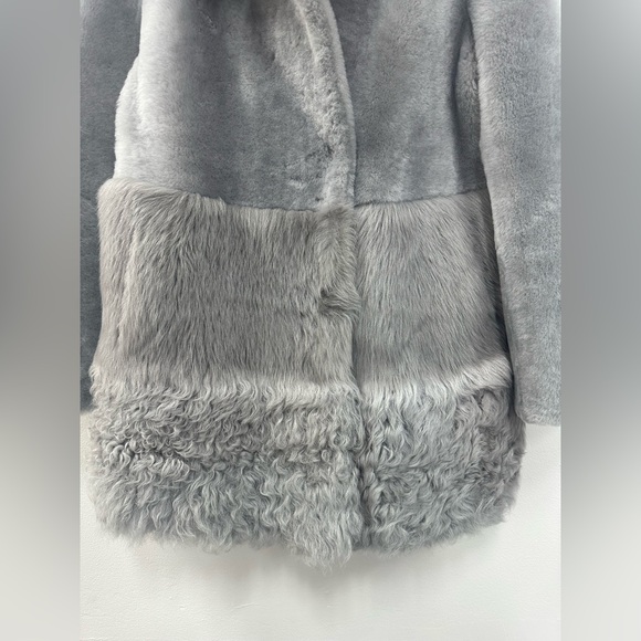 Linda Richards Coat - Picture 3 of 5